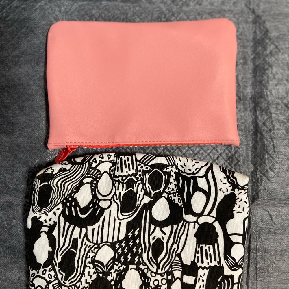 IPSY Clutch Bags - Picture 2 of 6